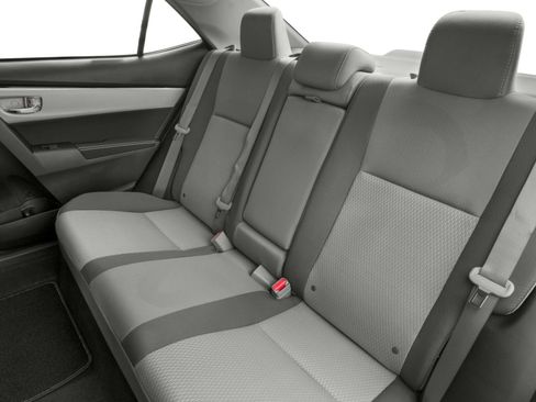 Used 2017 Toyota Corolla LE w/ Carpet Mat Package (TMS) image 8
