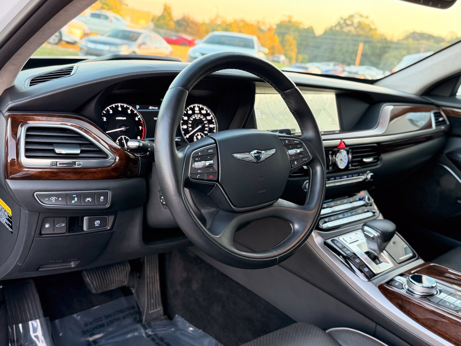 Used 2017 Genesis G90 3.3T Premium RWD image 24