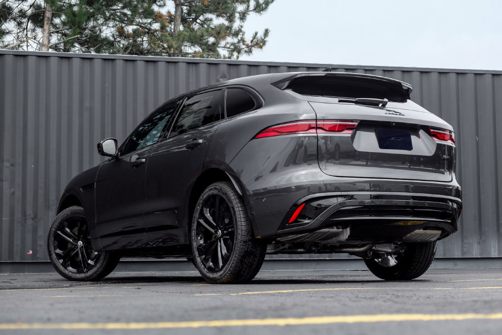 New 2026 Jaguar F-PACE R-Dynamic S AWD/4WD image 2