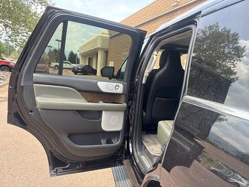 Used 2023 Lincoln Navigator Black Label AWD/4WD image 18
