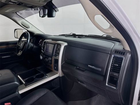 Used 2015 RAM 1500 Laramie w/ Convenience Group image 34