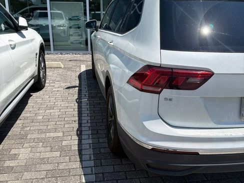 Used 2023 Volkswagen Tiguan SE FWD image 3
