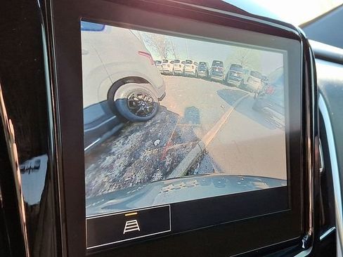 Used 2023 Chevrolet Traverse LT w/ LPO, Floor Liner Package image 17