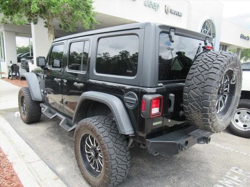 Used 2020 Jeep Wrangler Unlimited Sport AWD/4WD image 3