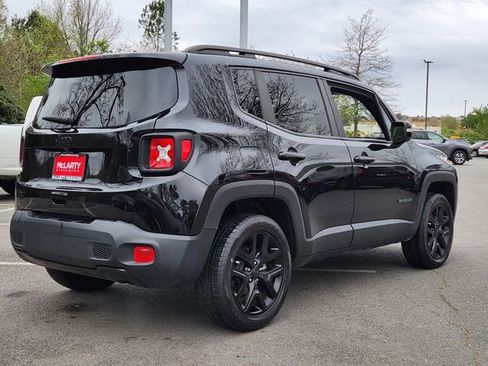 Used 2022 Jeep Renegade Altitude image 5