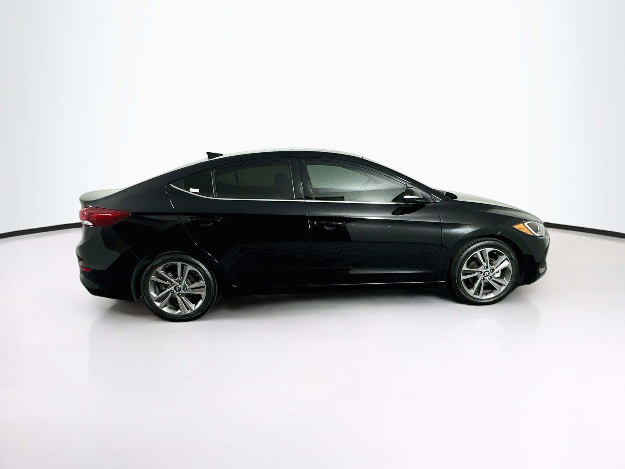 Used 2018 Hyundai Elantra Limited w/ Limited Ultimate Package 02 FWD image 10
