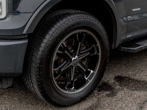 Used 2016 Ford F150 Lariat w/ Equipment Group 502A Luxury image 13