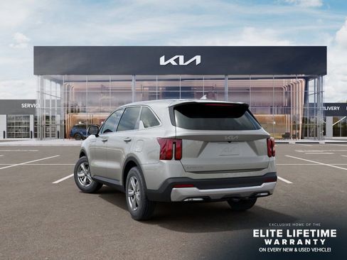 New 2026 Kia Sorento LX FWD image 5