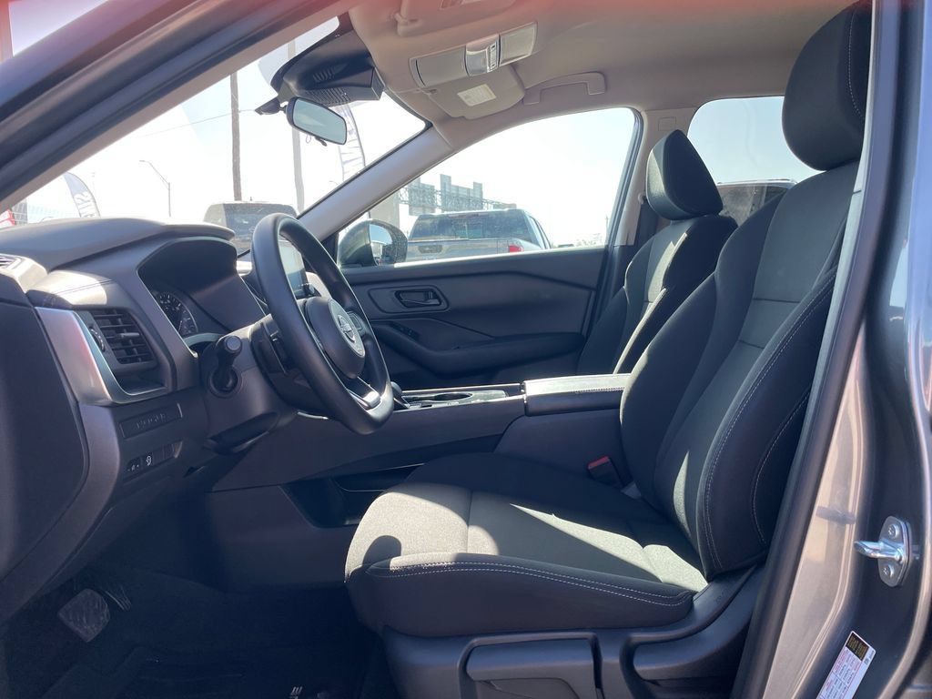 Certified 2024 Nissan Rogue S FWD image 23