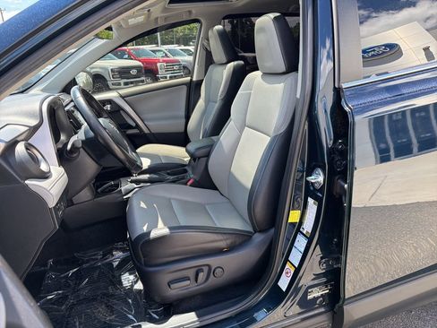 Used 2018 Toyota RAV4 Limited w/ Advanced Technology Package AWD/4WD image 10