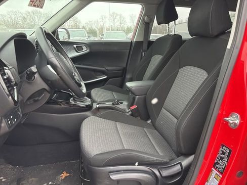 Certified 2022 Kia Soul GT-Line image 9