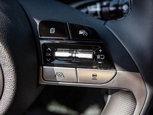 New 2026 Hyundai Elantra Limited image 16