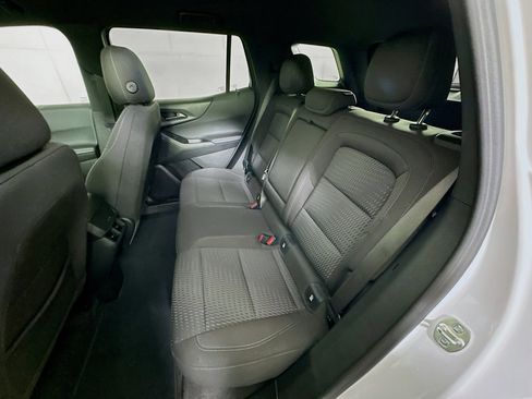 Used 2025 Chevrolet Equinox LT image 18