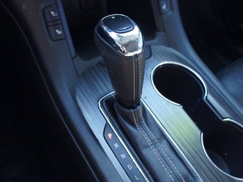 Used 2019 GMC Acadia SLT w/ Black Edition image 11