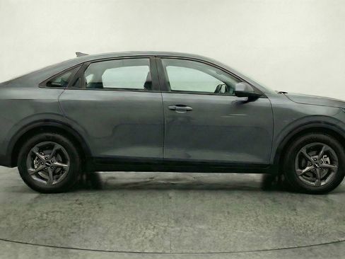 Used 2025 Kia K4 FWD image 11