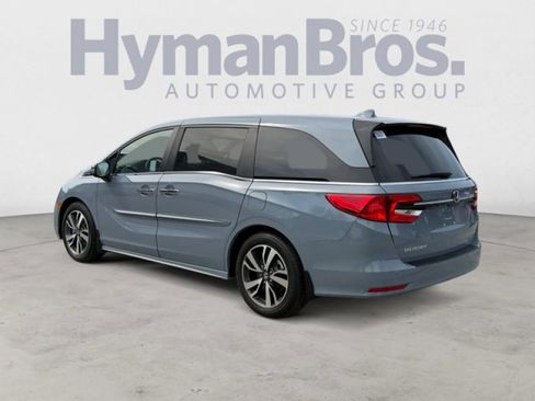 Used 2023 Honda Odyssey Touring image 5