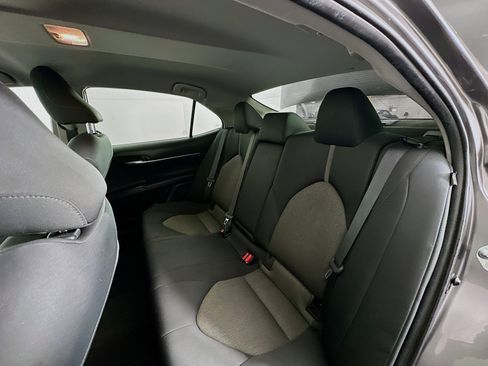 Used 2021 Toyota Camry LE image 25
