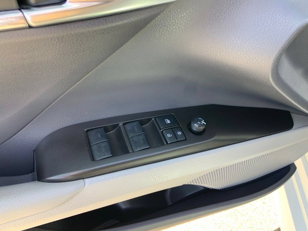 Used 2024 Toyota Camry LE FWD image 11