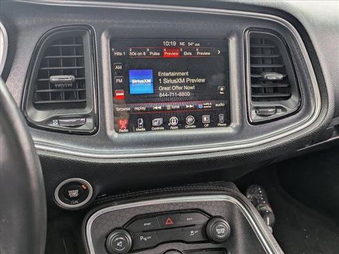 Used 2016 Dodge Challenger SXT Plus image 12