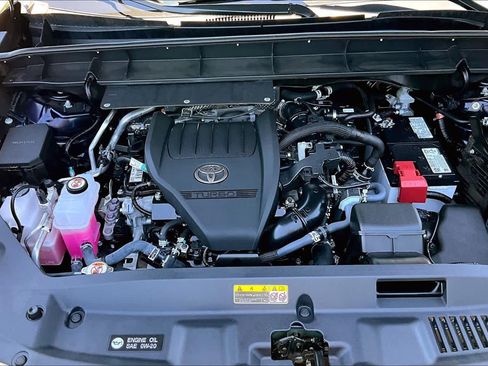 Used 2025 Toyota Highlander XSE AWD/4WD image 32