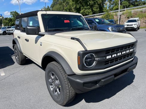 New 2026 Ford Bronco Big Bend AWD/4WD image 4