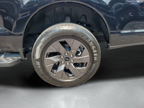 Used 2024 Ford F150 Lightning Flash AWD/4WD image 30