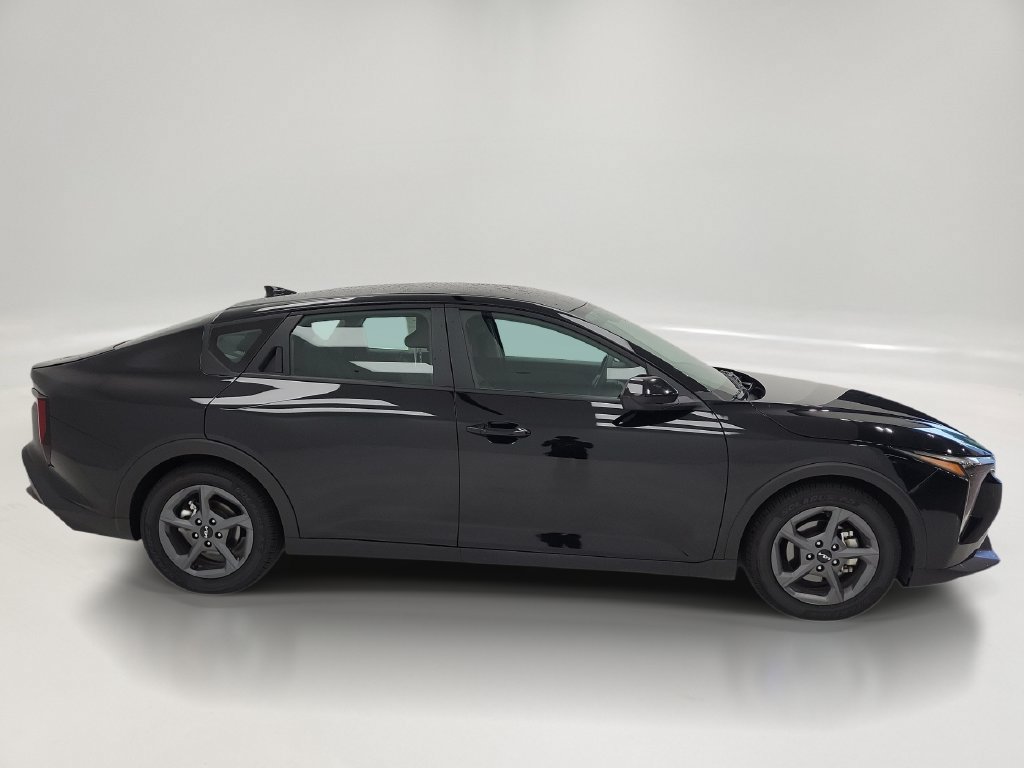 Used 2025 Kia K4 FWD image 4