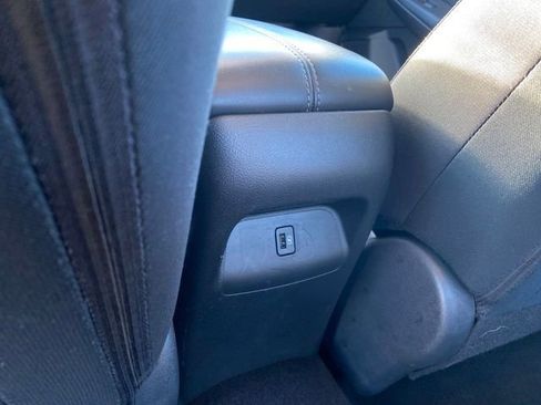 Used 2024 Nissan Sentra SV image 17