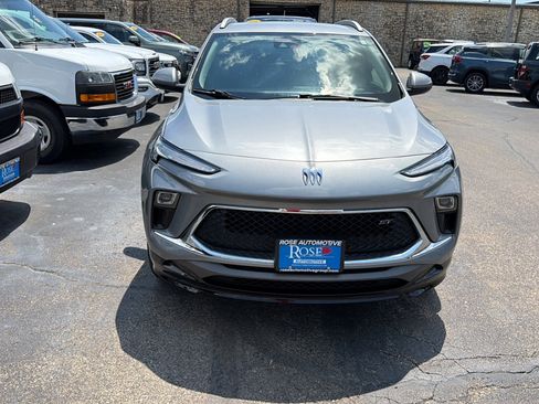 Used 2024 Buick Encore GX Sport Touring AWD/4WD image 2