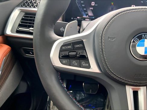 Used 2025 BMW X7 M60i AWD/4WD image 38