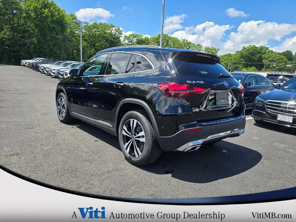 Used 2025 Mercedes-Benz GLA 250 4MATIC image 6