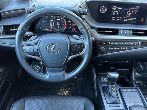 Used 2019 Lexus ES 350 Luxury image 17