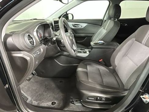 Used 2024 Chevrolet Blazer LT w/ Convenience Package FWD image 12