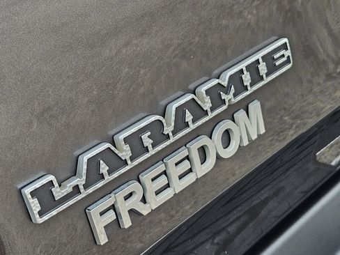 Used 2019 RAM 1500 Laramie image 17