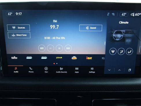 Used 2023 Lincoln Nautilus FWD w/ Premium Package image 31