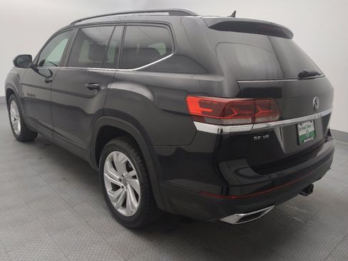 Used 2021 Volkswagen Atlas SE w/ Towing Package FWD image 5