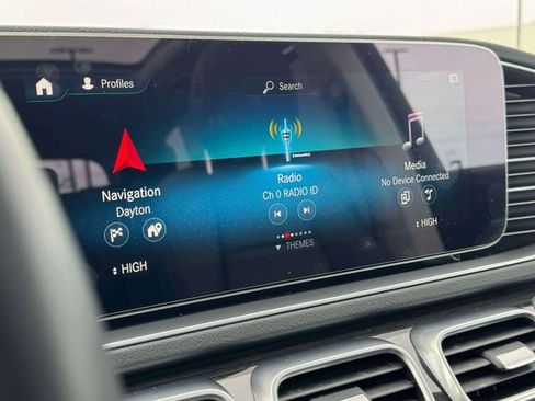 Used 2023 Mercedes-Benz GLS 450 4MATIC image 30