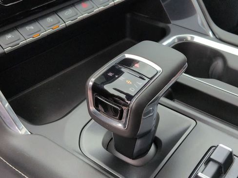 Used 2023 GMC Sierra 1500 Denali Ultimate AWD/4WD image 32