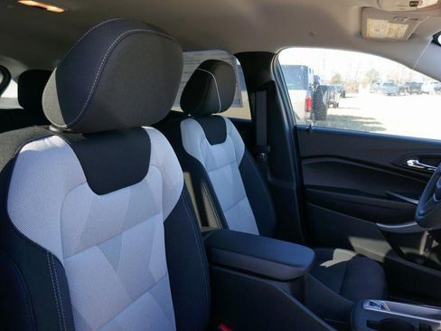 New 2026 Chevrolet Trax LS w/ LS Convenience Package FWD image 8