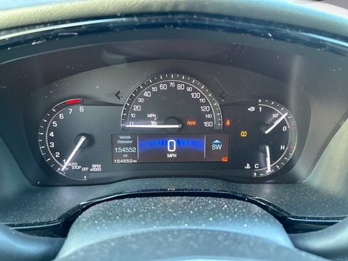 Used 2017 Cadillac XT5 FWD image 21