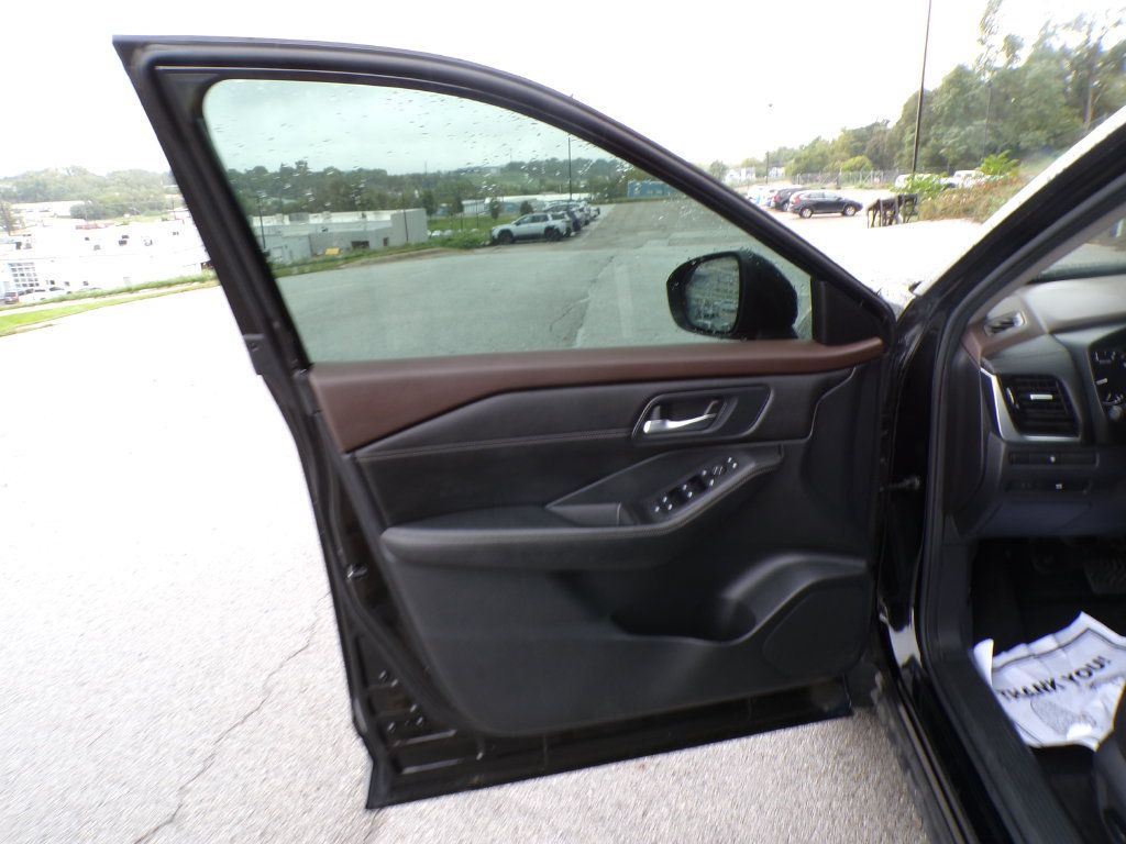 Used 2022 Nissan Rogue SV w/ SV Premium Package AWD/4WD image 22