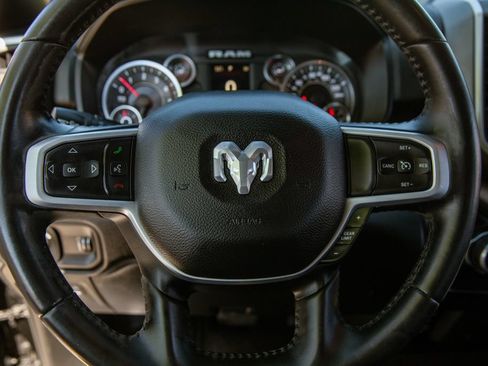 Used 2021 RAM 1500 Big Horn AWD/4WD image 18