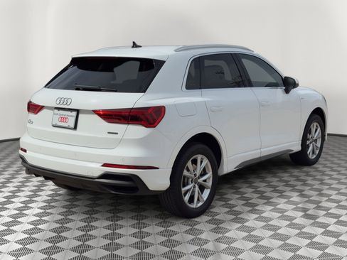 Used 2025 Audi Q3 2.0T Premium w/ Convenience Package AWD/4WD image 9