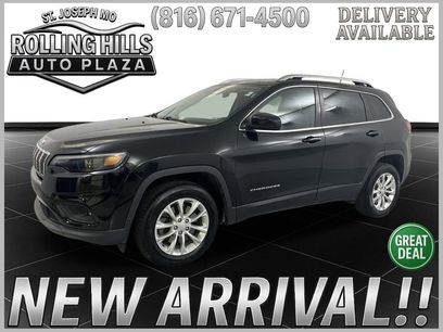 Used 2019 Jeep Cherokee Latitude w/ Popular Appearance Group