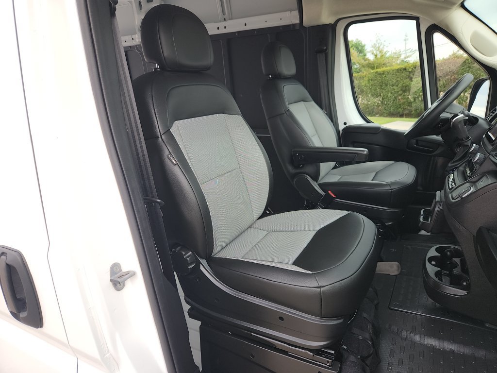 Used 2026 RAM ProMaster 2500 w/ Convenience Group FWD image 20