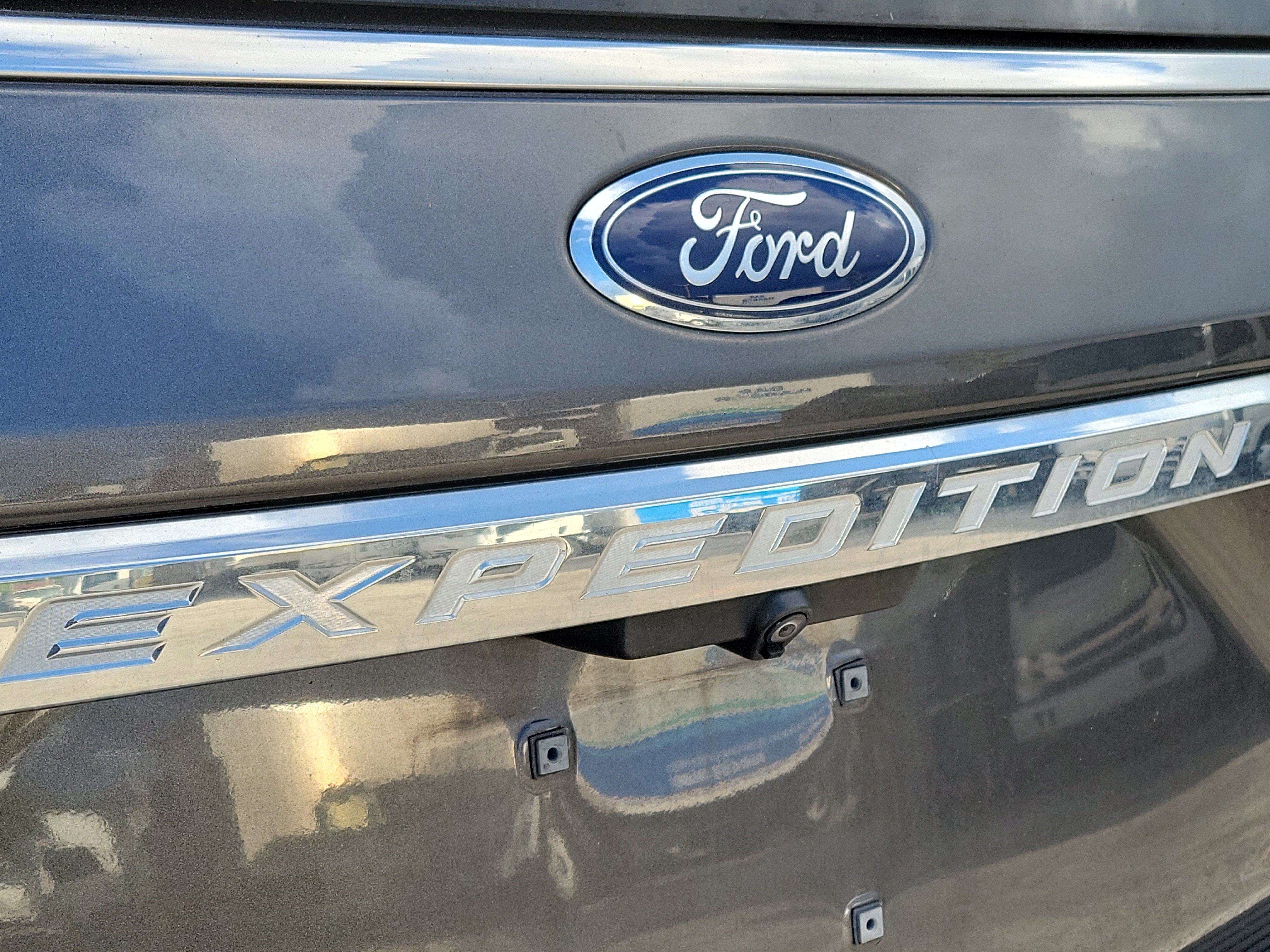 Used 2021 Ford Expedition Limited RWD image 13
