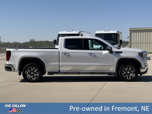 Used 2024 GMC Sierra 1500 SLT w/ SLT Premium Plus Package AWD/4WD image 3