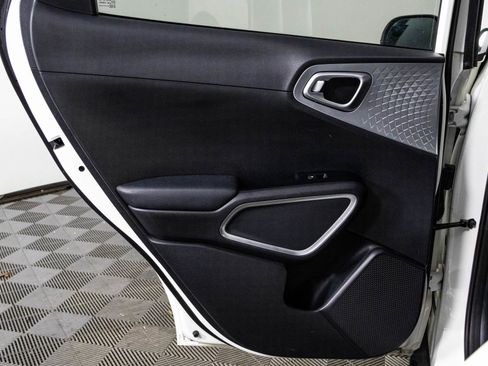 Used 2023 Kia Soul LX w/ Option Group 015 image 34