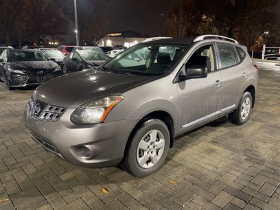 Used 2015 Nissan Rogue S w/ Convenience Package