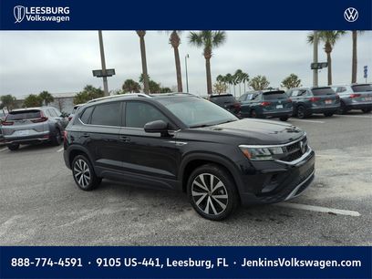 Used 2022 Volkswagen Taos SE w/ Panoramic Sunroof Package